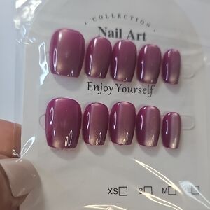 #0116 Nail Art‎ - Plum Nail Set Of 10 Size S/M With Adhesive Pads